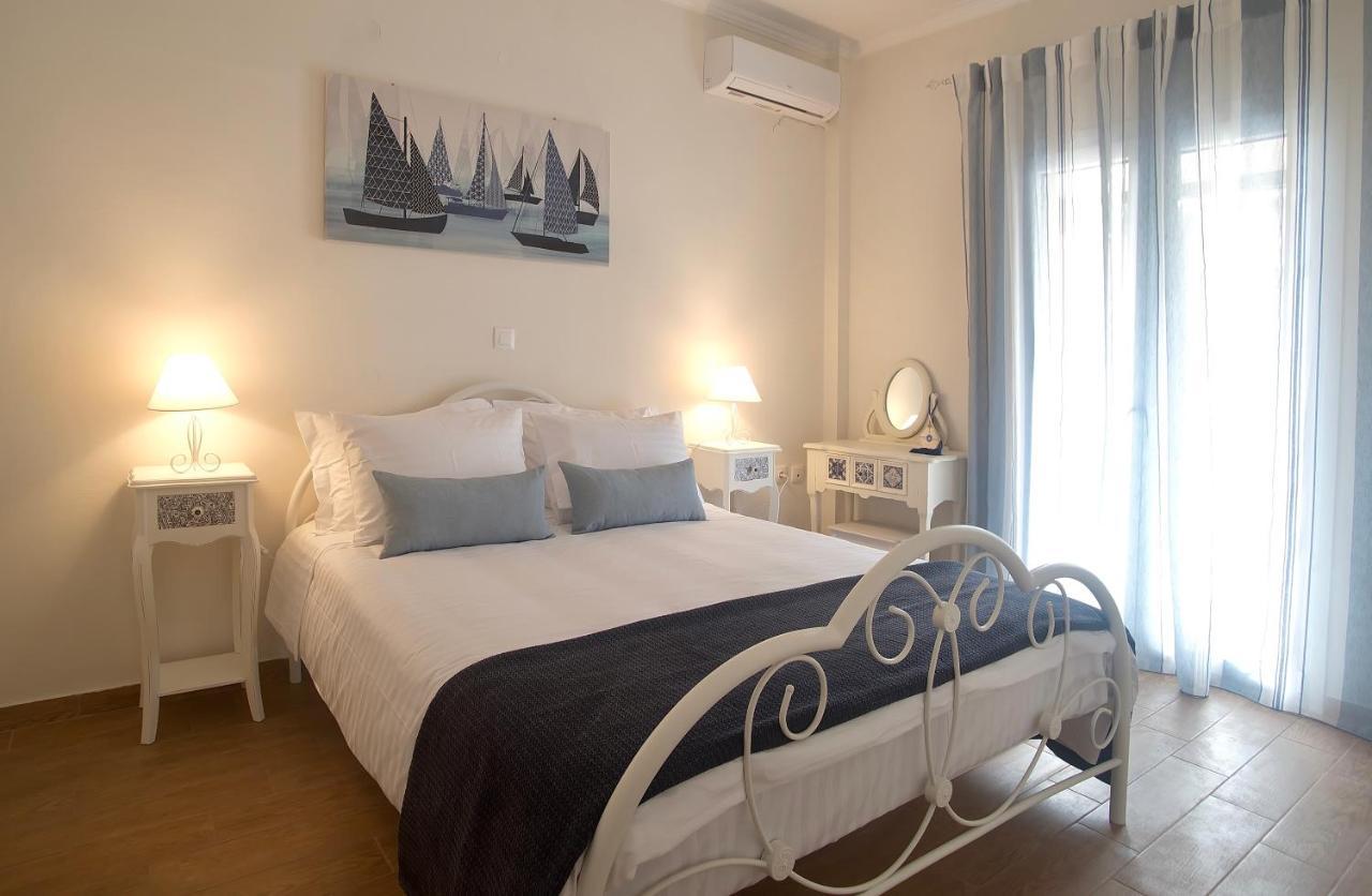 The Bluehouse - Spacious Top Floor Flat With Parking, By Mon Repos Beach Corfu  Екстериор снимка