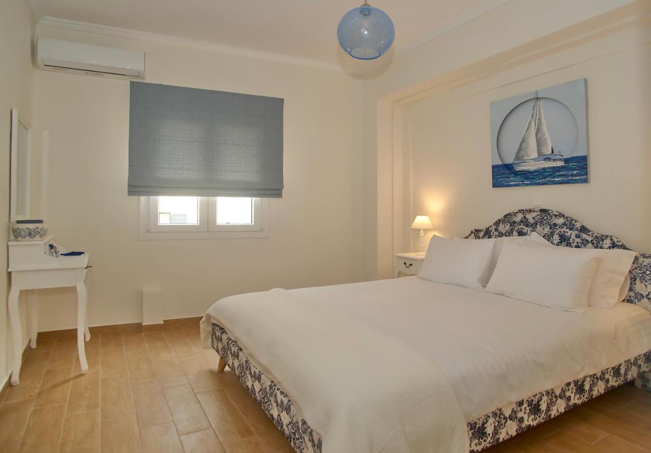 The Bluehouse - Spacious Top Floor Flat With Parking, By Mon Repos Beach Corfu  Екстериор снимка