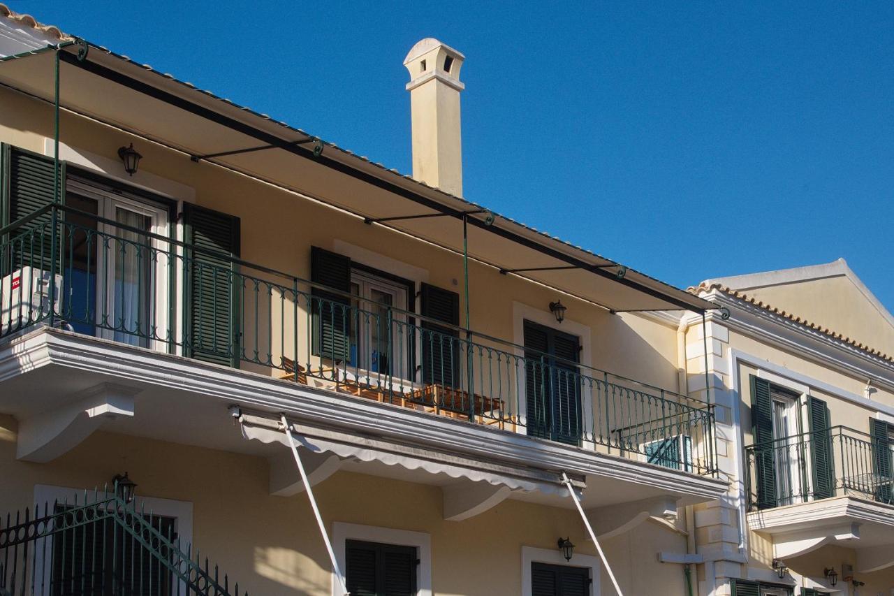 The Bluehouse - Spacious Top Floor Flat With Parking, By Mon Repos Beach Corfu  Екстериор снимка